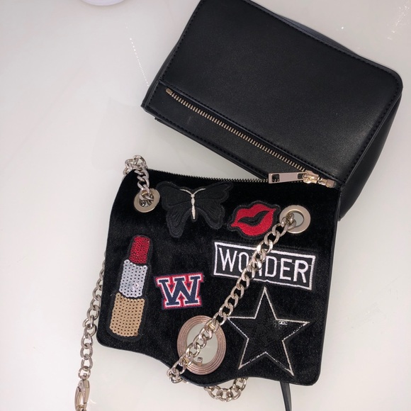 Zara Wonder Woman crossbody bag w/reversible flap. - Picture 3 of 7